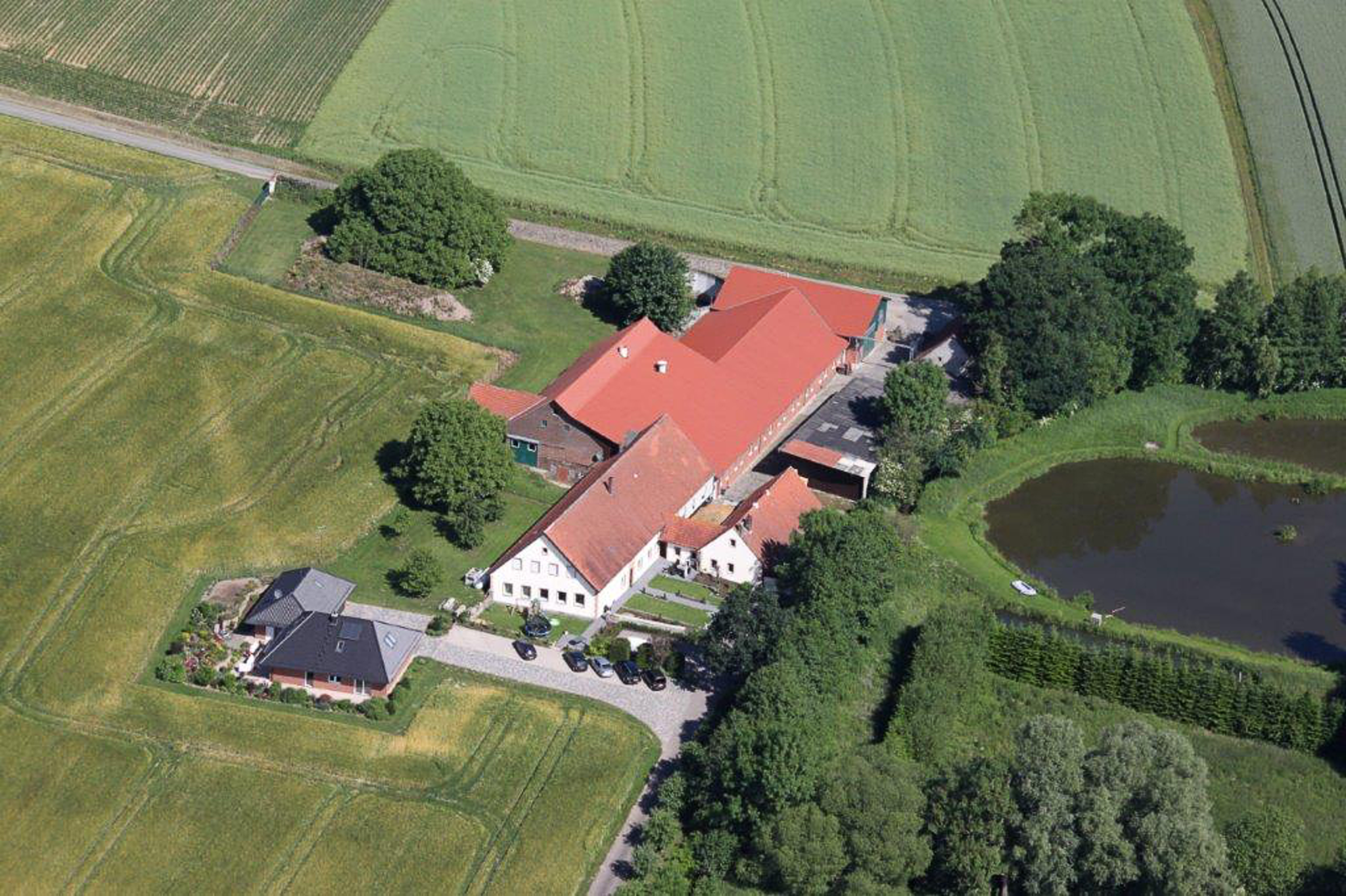 Eberstation Hofansicht